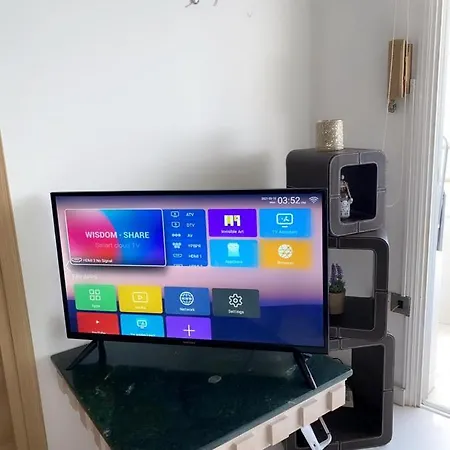 Quarto em Acomodações Particulares Room, 50m To The Finikoudes