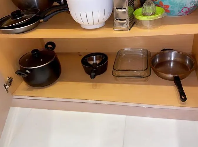 Room, 50m To The Finikoudes * 라르나카